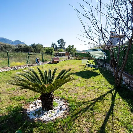 Rose Daily Weekly Holiday home